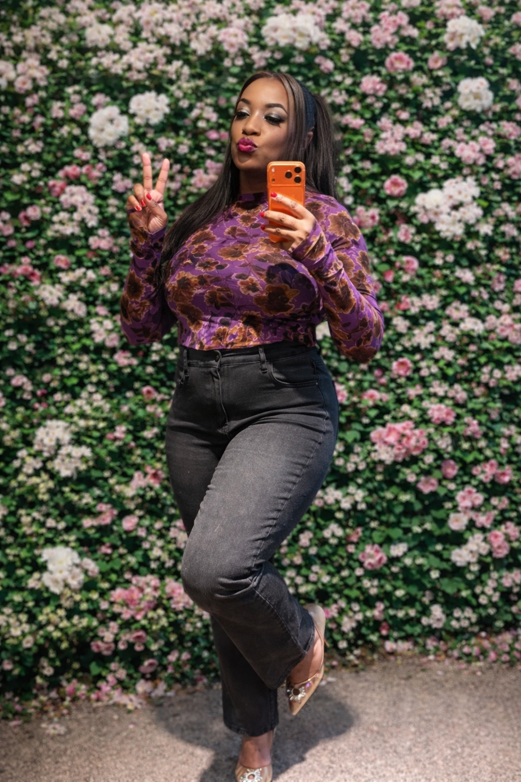 KAYLEE TOP IN VIOLET FLORAL HAZE